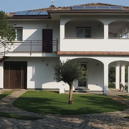 Bed & Breakfast Le Farfalle 3*